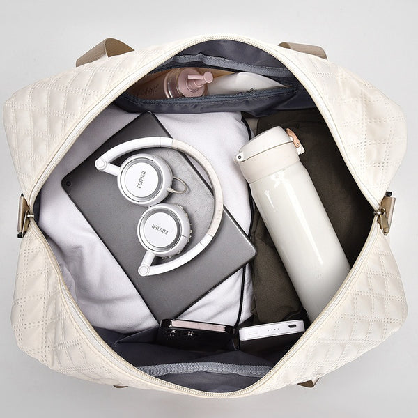 TRAVEL TOTE
